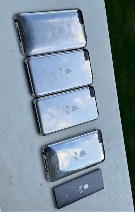 Продам iPod одним лотом чи поштучно