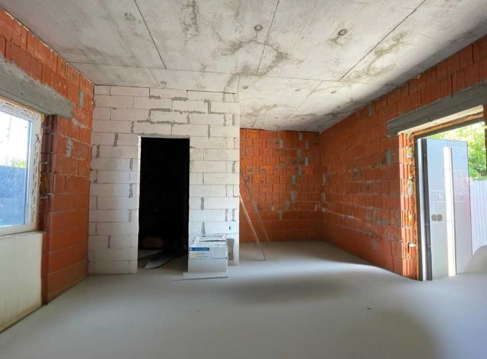 Продаж 1 кімнатної квартири з власним двориком  м. Боярка