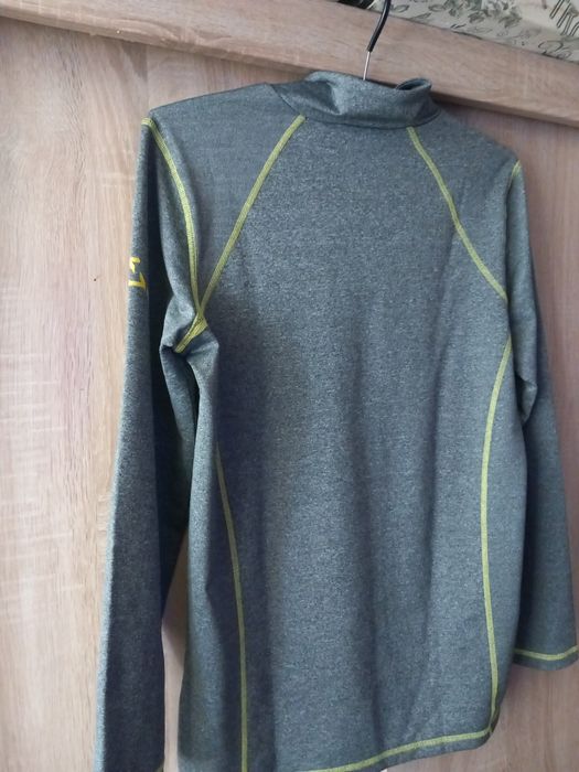 Bluza sportowa z zamkiem rozmiar M