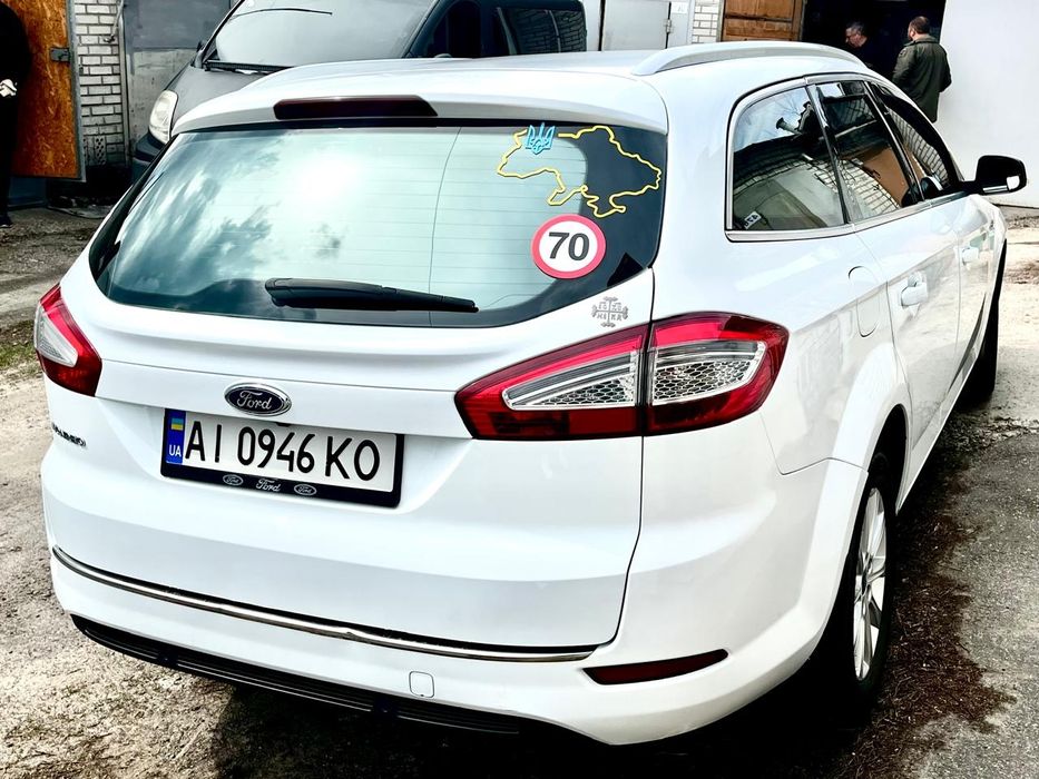 Продаю своє авто Форд Мондео 4.