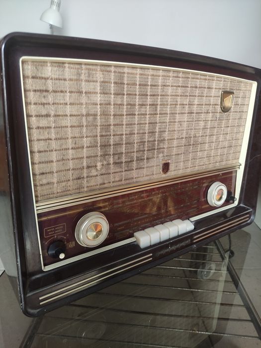 Rádio antigo válvulas