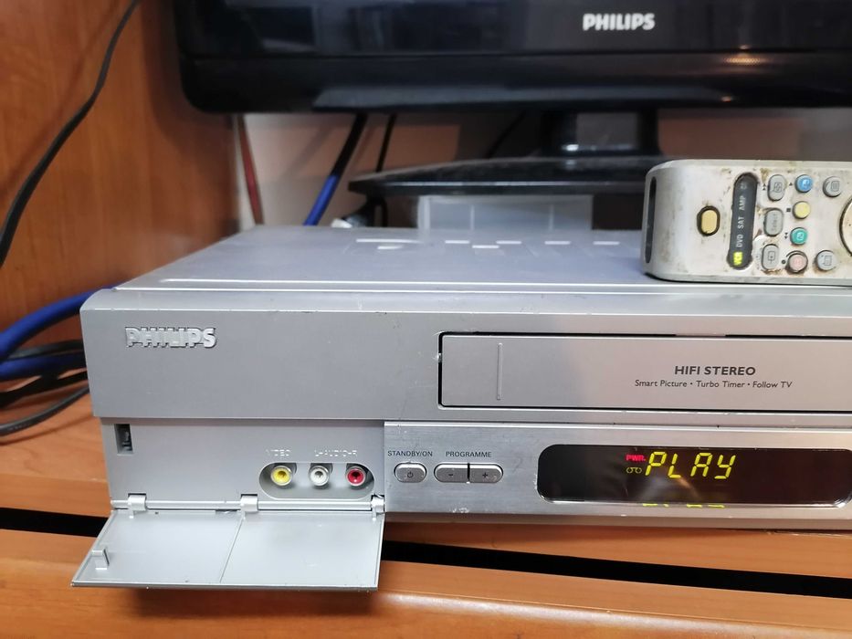 Magnetowid VHS Philips VR750 HI-FI Stereo pilot
