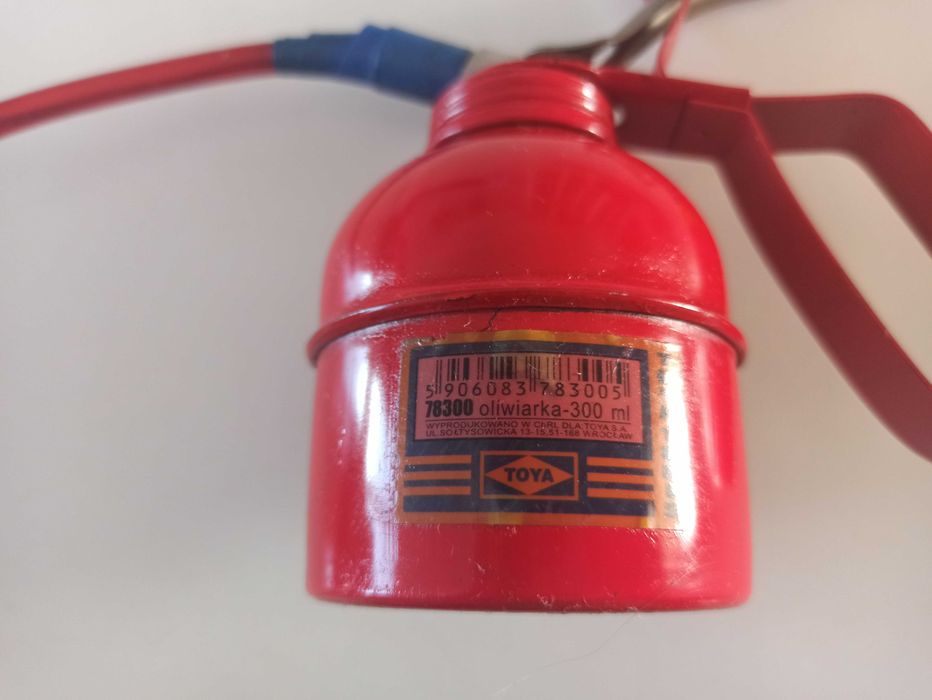 stara oliwiarka 23 cm czerwona Toya s.a.