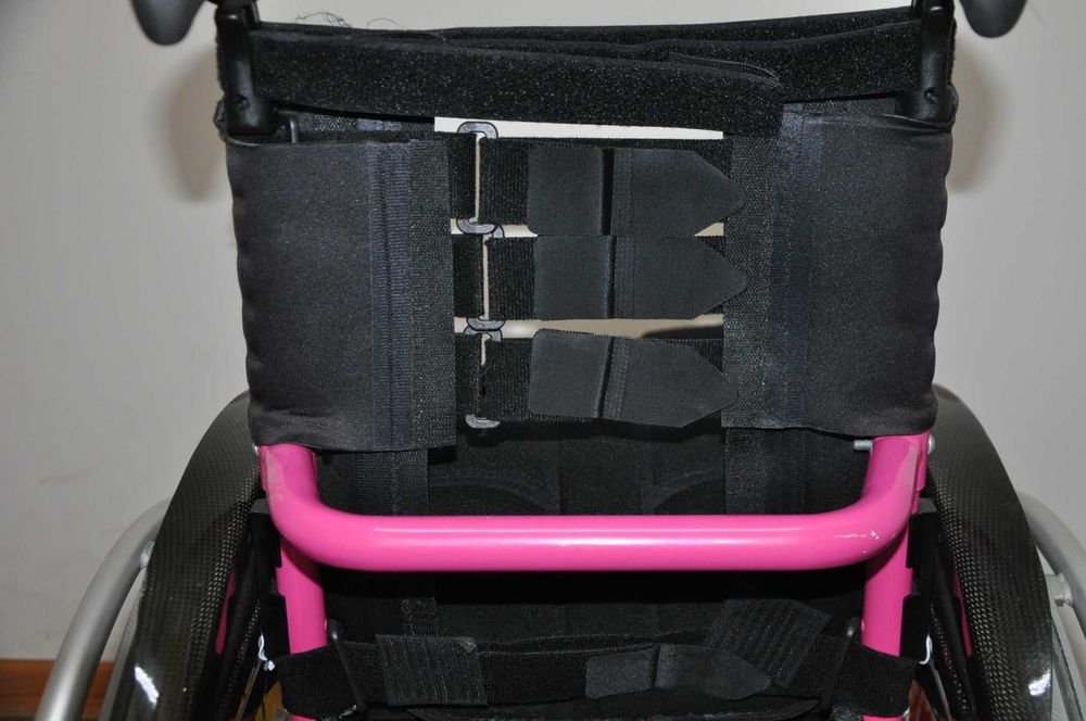 Wózek inwalidzki dziecięcy Sopur Xenon 33 cm aktywny FAKTURA