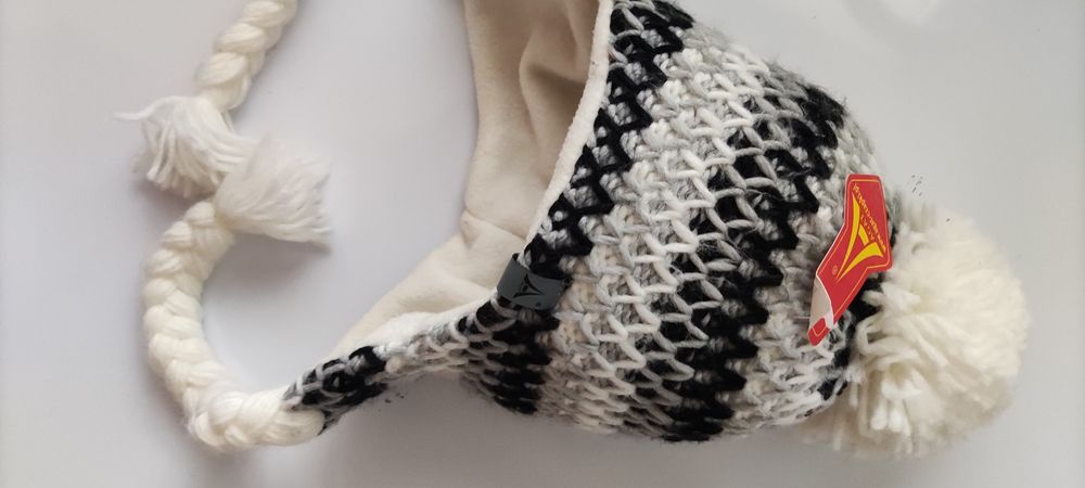 Nowa czapka marki Agat unisex r. Uniwersalny