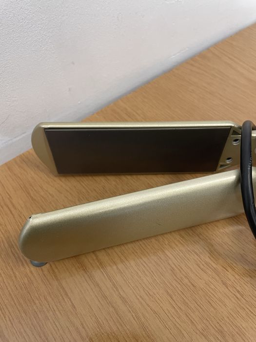 prancha alisadora de cabelo