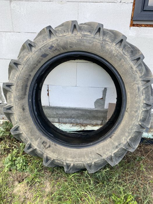Opona c330 uszkodzona bieznikowana