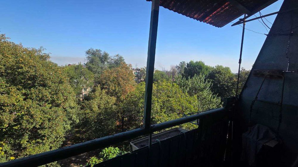 Продам 2 комнатную в кирпичном доме в центре, alm