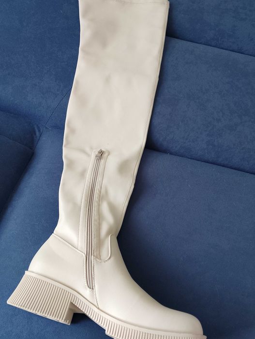 Jak NOWE. Muszkieterki za kolana.