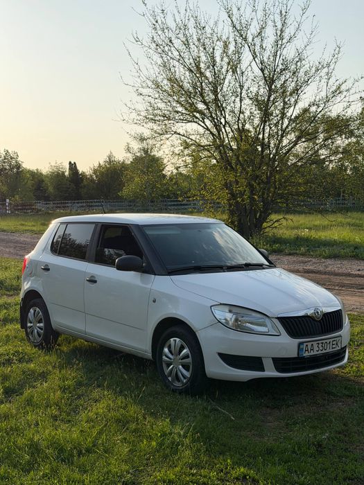 SKODA FABIA 1.4 16v benz 2011