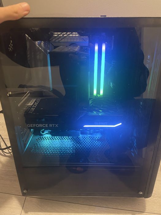 Komputer Gamingowy RTX 4070 Palit / 7800x3d