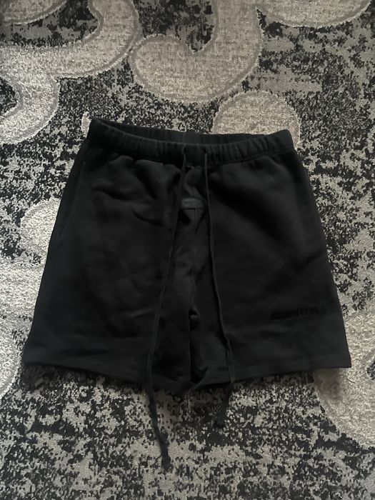 шорти fear of god essentials