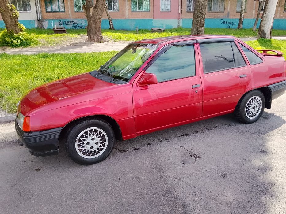 Продам Опель кадет