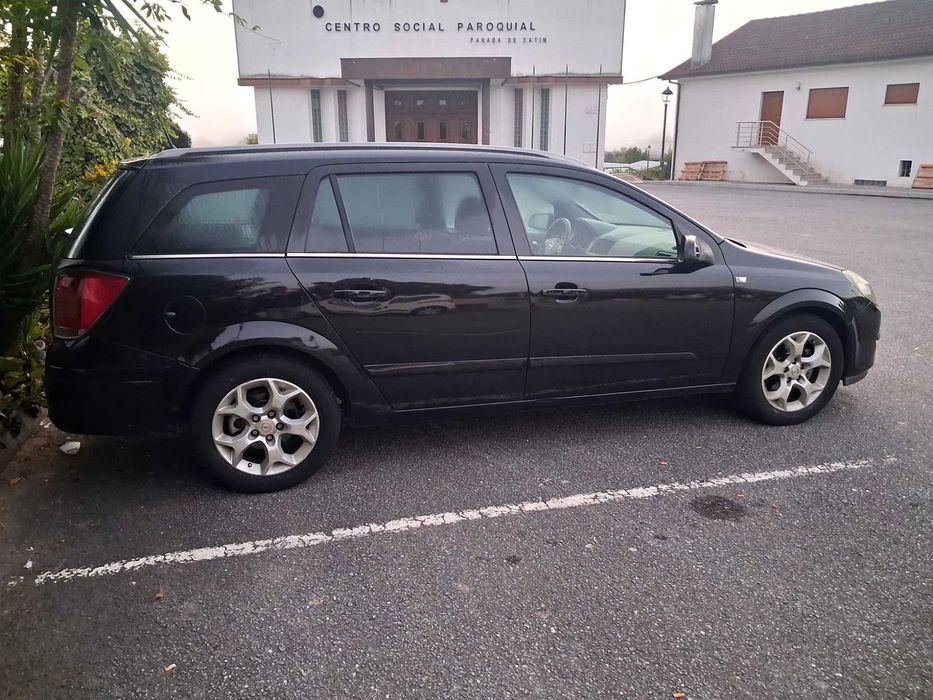 Opel astra h carrinha — photo 2