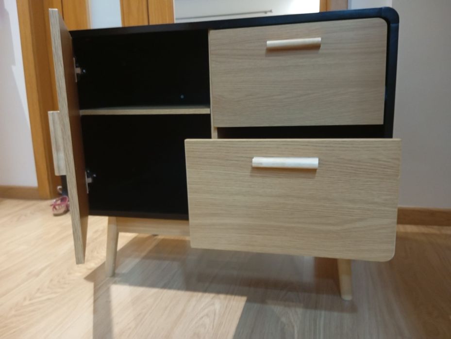 Vendo móvel preto/ pinho 2 gavetas 1 porta