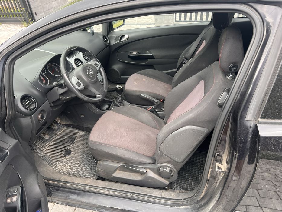 Opel corsa D 2006