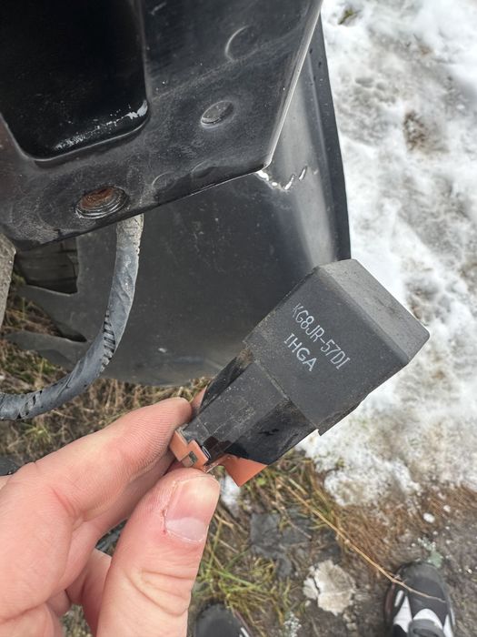 Реле свічок накалу Kia Sportsge 3 Hyundai IX35 1.7 2.0d 368602a850