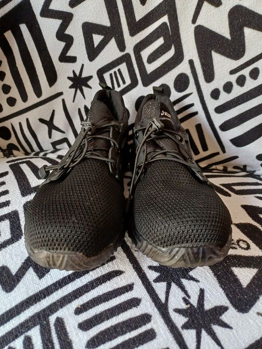 Ténis biqueira de aço