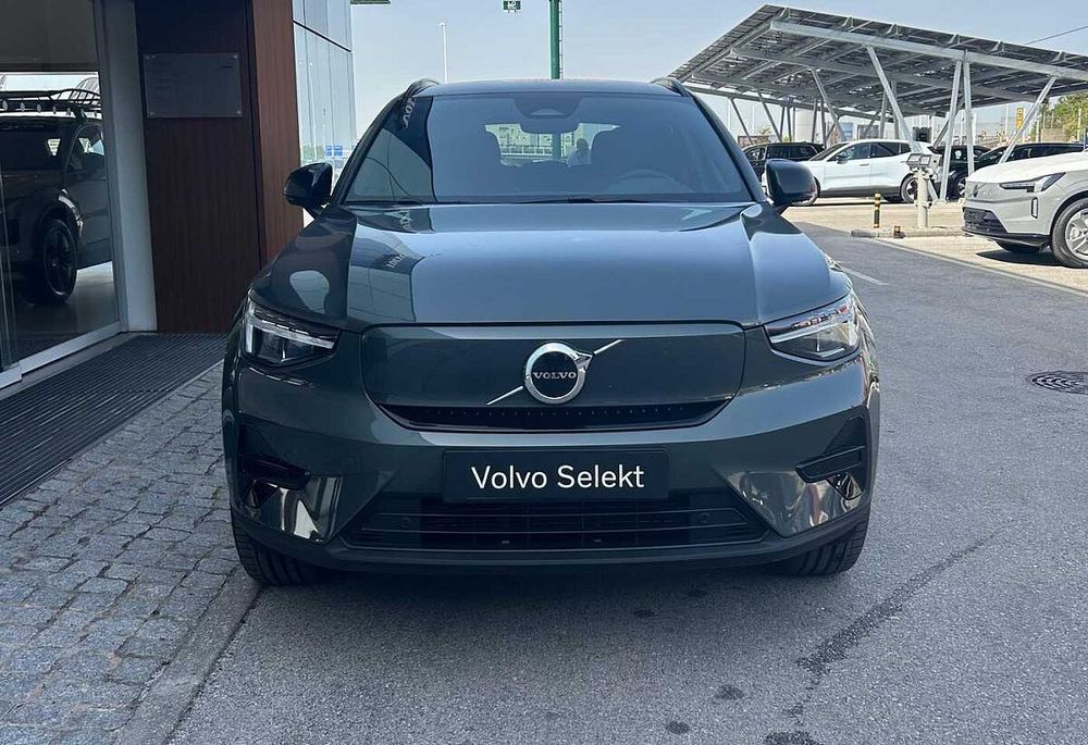 Volvo EX40