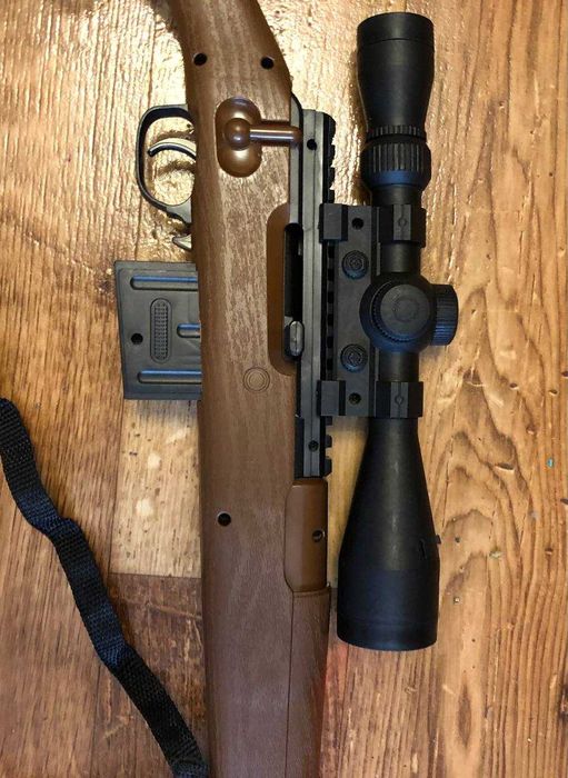 Снайперська гвинтівка 92 см, лазерний та оптичний прицiл, сошки