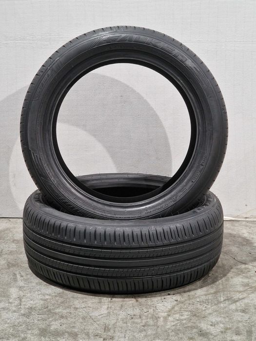 2 Pneus 215/50R18 FALKEN Semi Novos