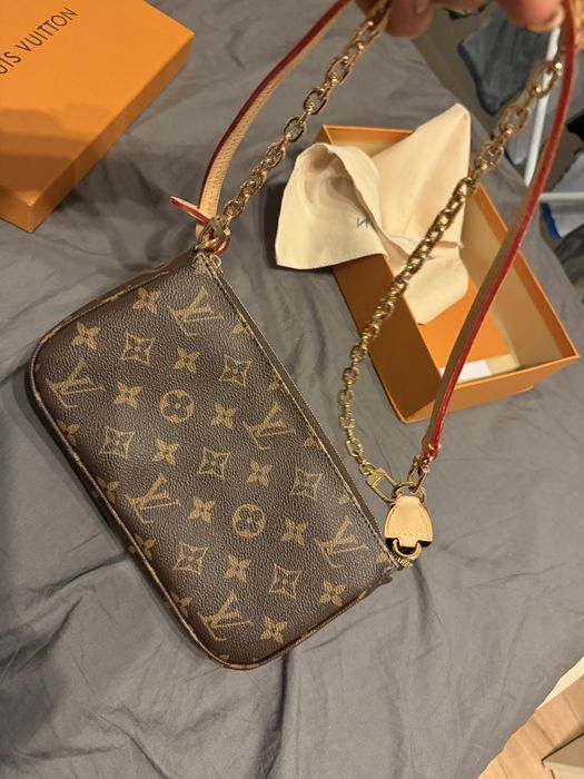 Louis vuitton pochette