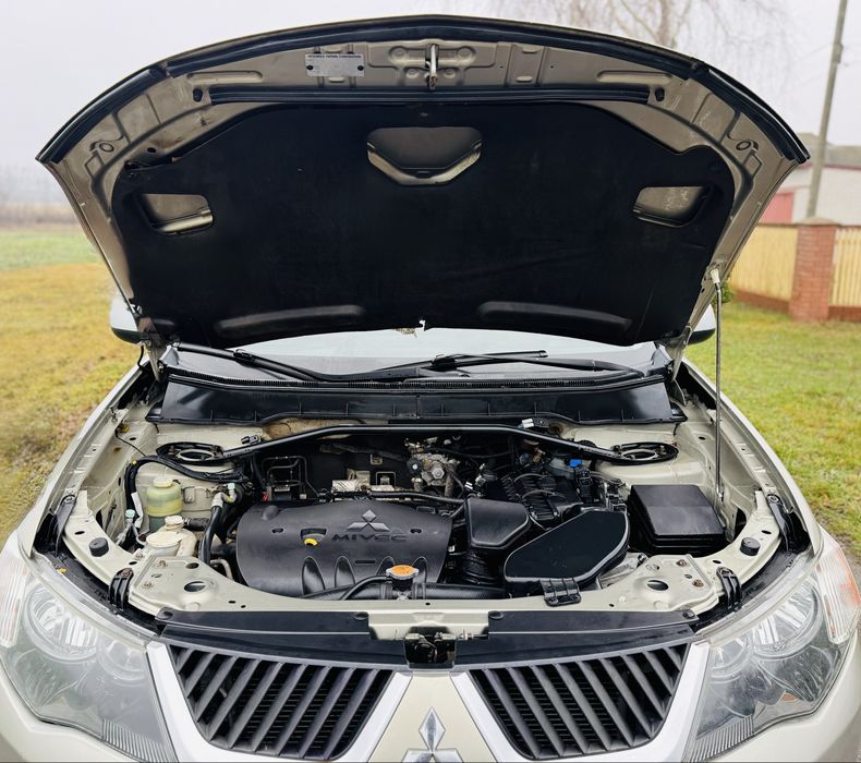 Mitsubishi Outlander XL 2.4 CVT 4WD Intense 2008р