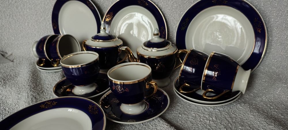 Продам сервиз кобальт