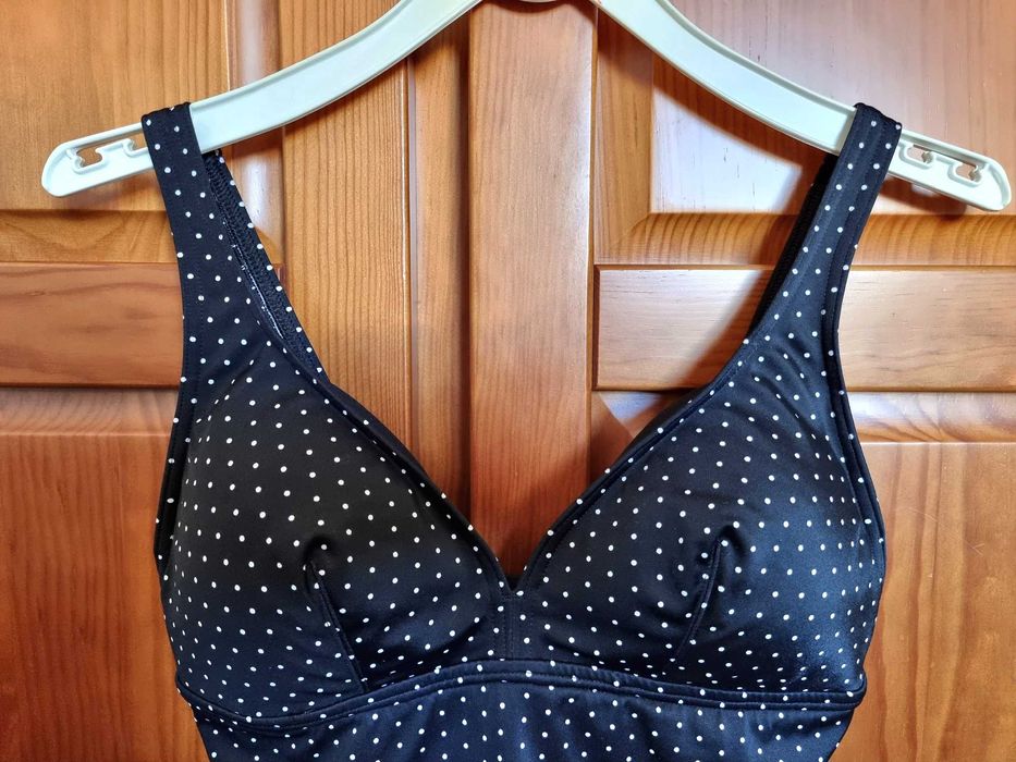 Fato de banho preto com bolinhas brancas, tamanho S/M