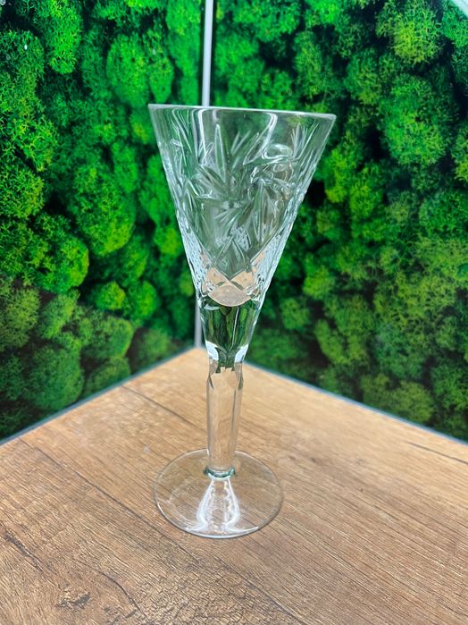 Piękny kryształowy komplet kieliszków