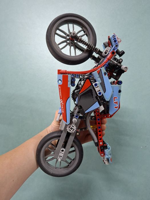 LEGO Technic 42036 Miejski motocykl