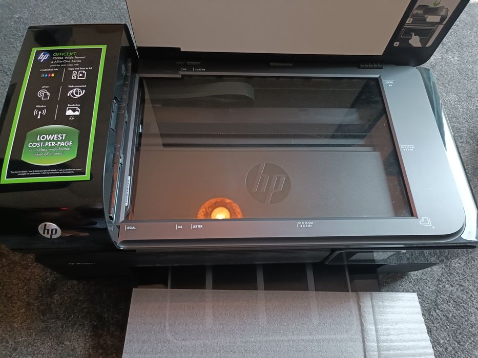 Impressora HP Officejet e-multifuncional série 7500A para formatos lar