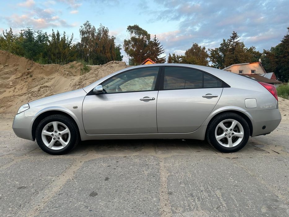 Nissan Primera P12