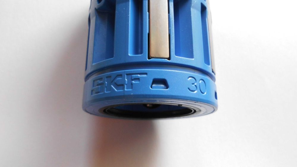Підшипник лінійний SKF LBCR 30 D-2LS