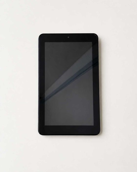 Lote 2 tablets funcionais + iPhone 11 64GB para peças