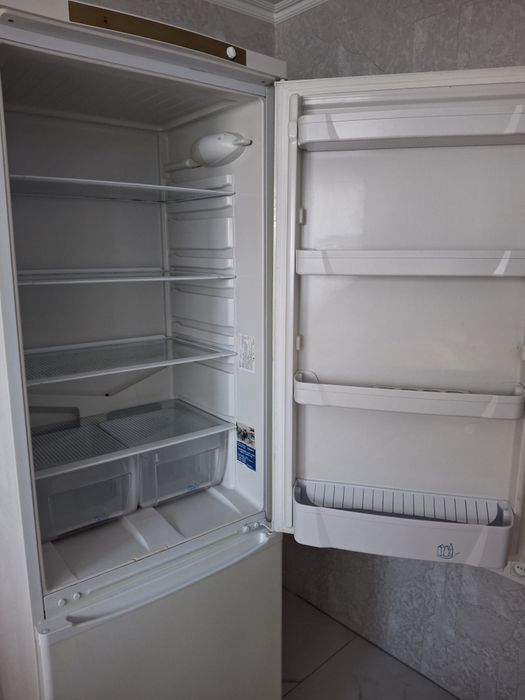 Холодильник INDESIT б/у