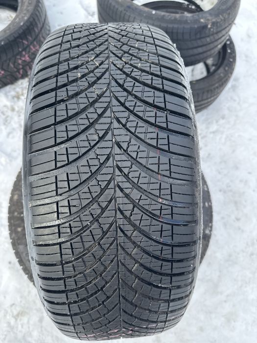 Opona 245/45/19 102 h Goodyear vector 4 seasons gen 3 made in germany