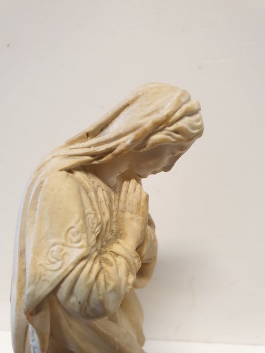 Lindissima antiga escultura de Nossa Senhora em espuma do mar