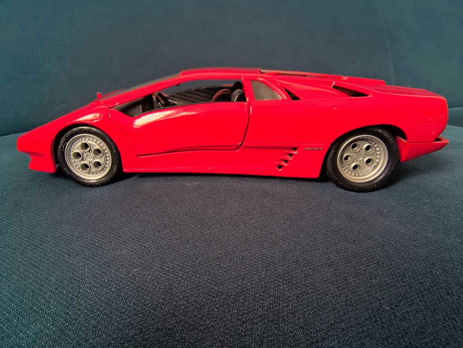 Lamborghini Diablo w skali 1:18