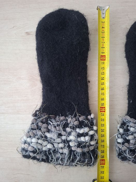 Ciepłe wełniane rękawiczki filcowane handmade