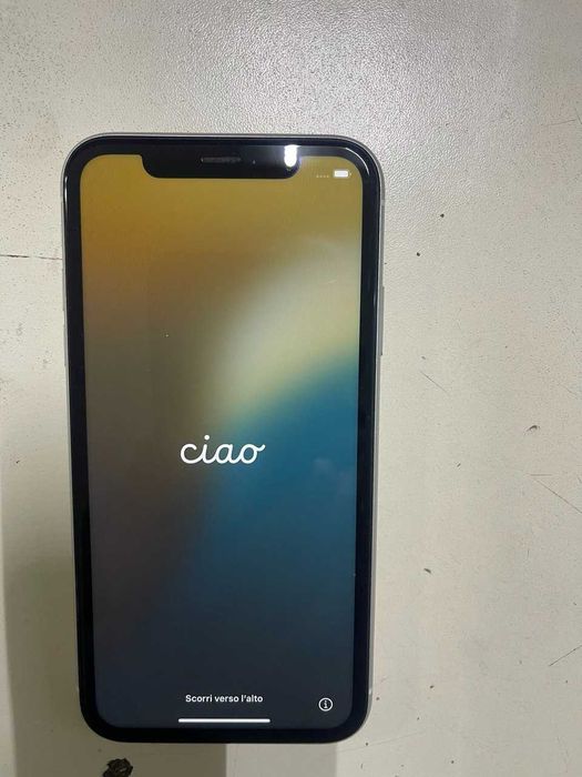 Продам айфон XR