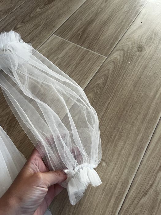 Продам сукню на дівчинку