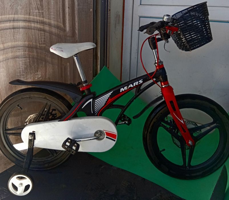Продам дитячий велосипед Mars  на 18 дюймів магнієві рама супер легкий