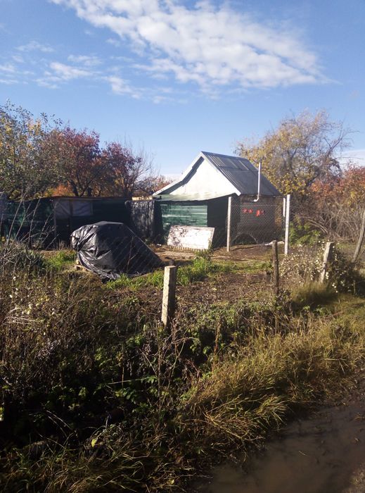 Продам маленький дачный домик жилой зима-лето