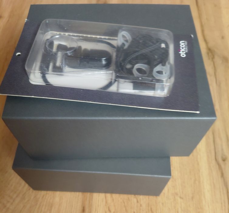 Потужні цифрові слухові апарати Oticon Xceed Play 2 BTE UP