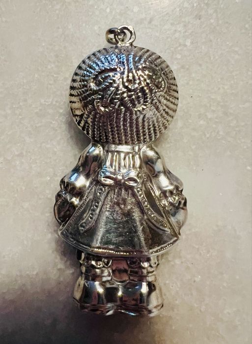 Pêndulo para fio em prata-boneca-11,97 gr.