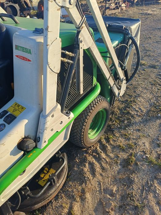 Kosiarka traktorek ETESIA Hydro 124D diesel 
Silnik