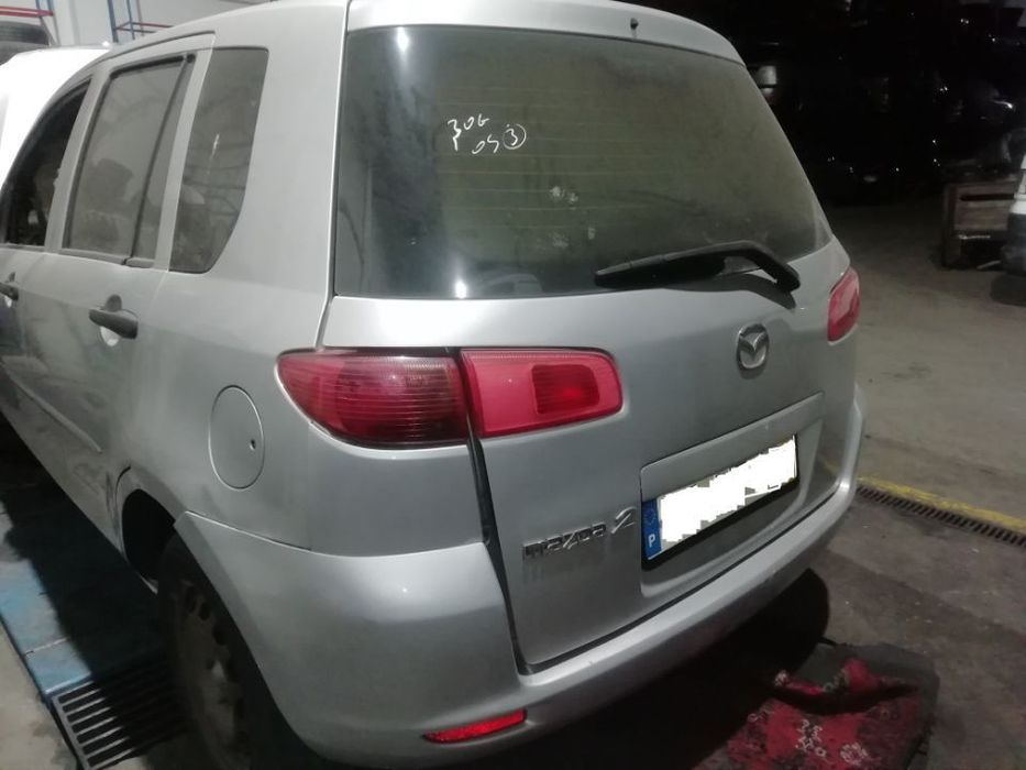 Mazda 2 2005 para peças