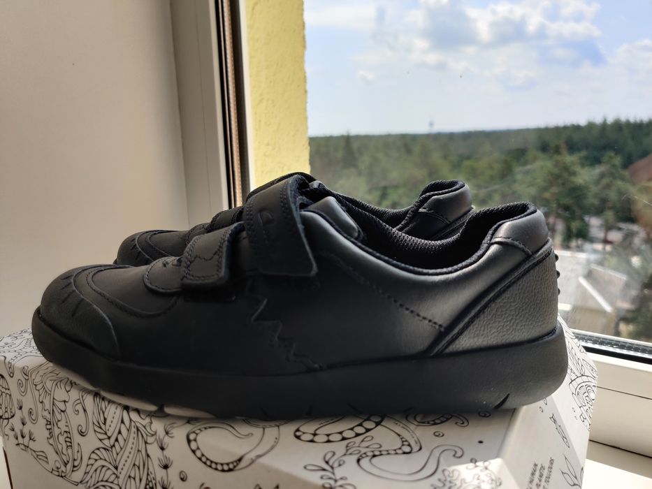 Шкіряні черевики Clarks, розмір 35