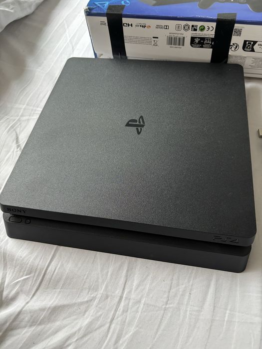 PlayStation 4 Slim – Stan idealny – komplet + pudełko ps4